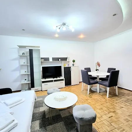 Landmark View - Concerthall - Chic Comfort 1Bdr Bucarest
