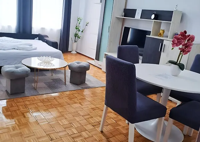 Landmark View - Concerthall - Chic Comfort 1bdr * Бухарест