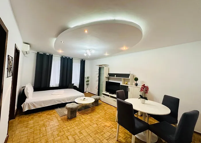 Landmark View - Concerthall - Chic Comfort 1bdr